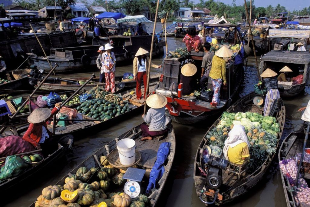 Cai Rang floating market – a feature in Mekong Delta
